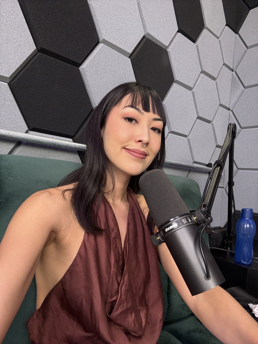 Ana Hikari tweet media