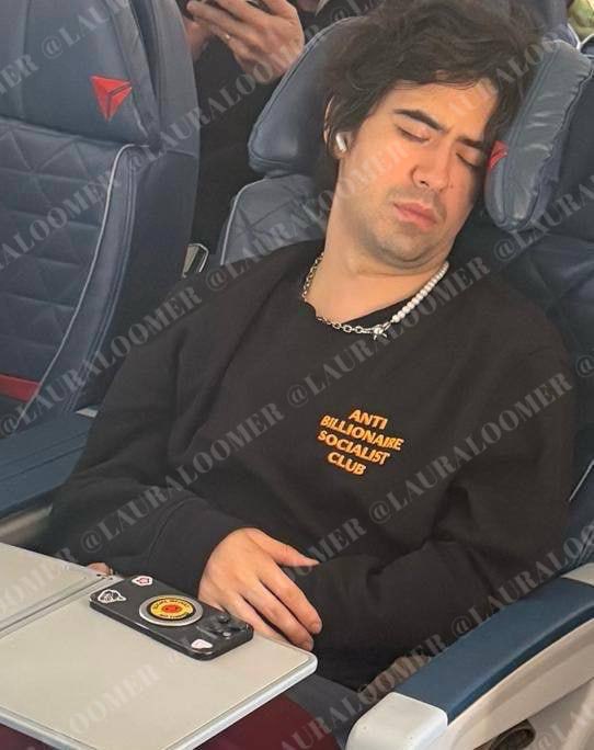 Laura Loomer tweet media