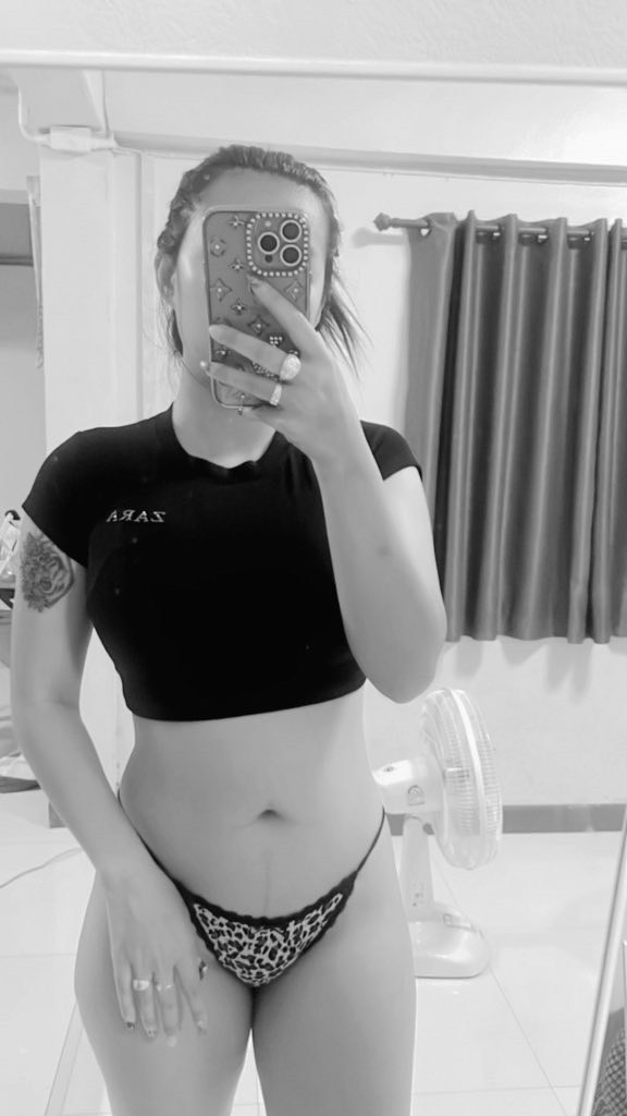 แนท tweet media