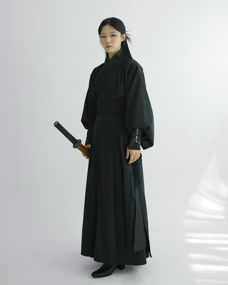 다래원한복 tweet media