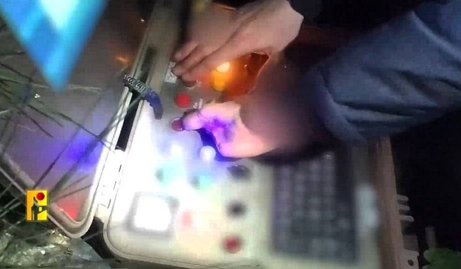 برای دستان جانبازت که به کمک ایران امدند شرمنده ام ...
من حاضرم برای فدای حزب الله و مردم لبنان شدن ...