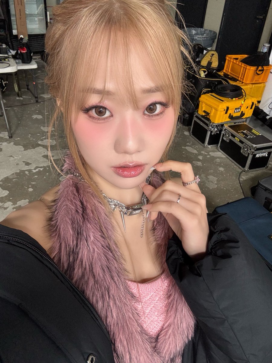 loveone_official tweet media