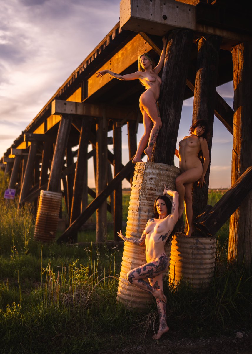 marratography's tweet photo. Birthday Suits (its my birthday today) with @CirceAscending @senpaislayerr and Taylor https://t.co/VKQ8rUgww1