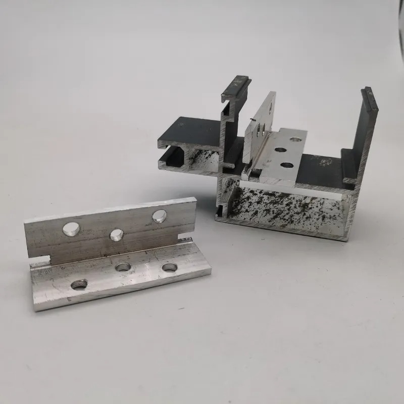 FoshanXuanqing's tweet image. 🔩 5mm thick aluminum corner joints provide stronger frame support and better alignment for door &amp;amp; window systems. Ideal for heavy-duty applications.

📩 fsxuanqing@gmail.com

🌐 aluminium-hardware.com

#aluminumhardware #windowhardware #constructiontips