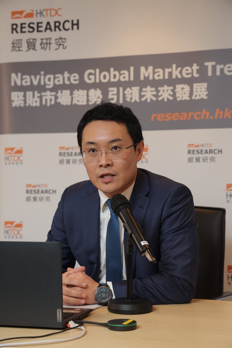 hktdc's tweet image. #HongKong exporters have adopted a more cautious stance in Q1 2026, amid ongoing global #trade and economic uncertainties, despite strong recent #export performance, according to the #HKTDC 1Q26 Export Confidence Index. Press release: bit.ly/3PU6jrD