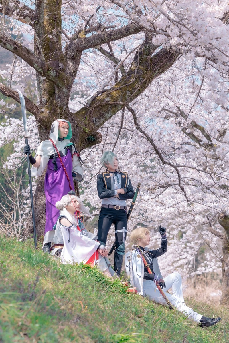 cos 刀剣乱舞

　　　春

髭切･しづき <a href="/shiz1010k/">しづき</a>
膝丸･イツキ <a href="/ituking00/">ｲﾂｷ</a>
今剣･風花 柊 <a href="/hiiragi13290960/">風花 柊 𓂃𓈒 ❅ *</a>
岩融･紅尾 <a href="/bno_cos21/">紅尾</a>

photo TAKA <a href="/TAKAcosphoto/">TAKA📷</a>

#328源氏BANZAI