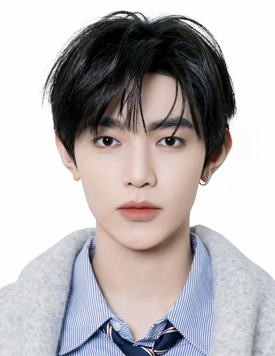 zhang hao ʚĭɞ tweet media