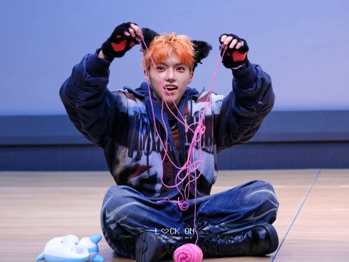 L♡CK ON tweet media