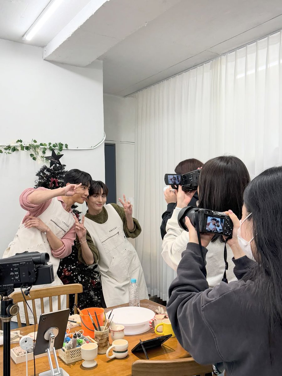 일간 윤지성 tweet media