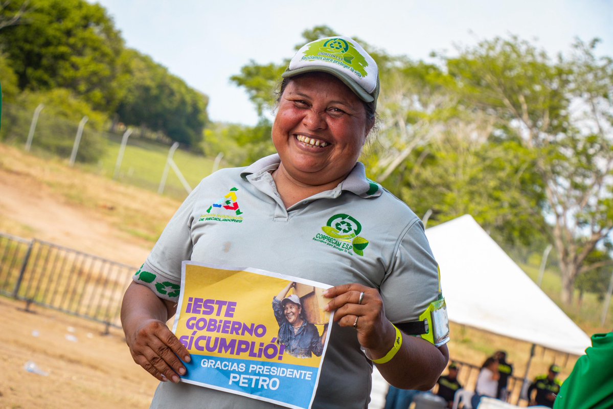 MinTrabajo tweet media