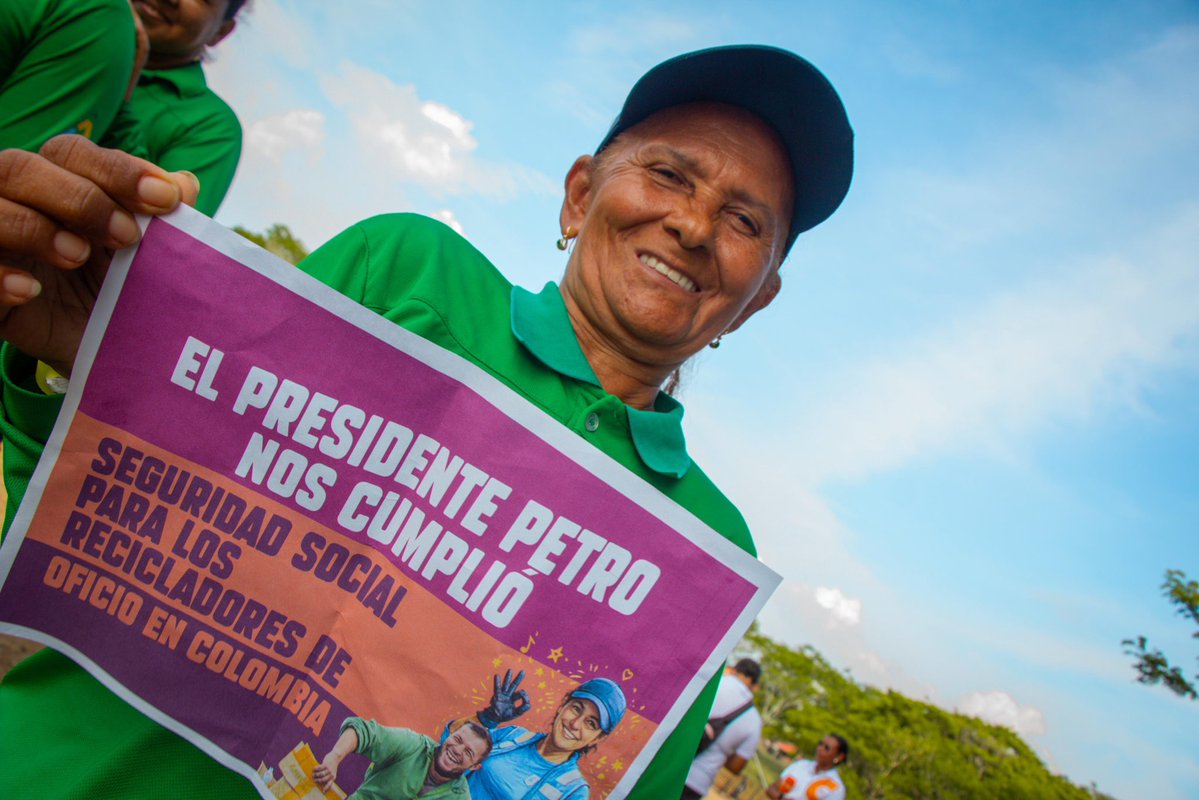 MinTrabajo tweet media