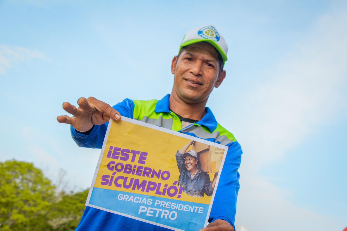 MinTrabajo tweet media