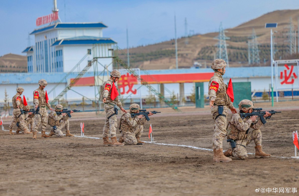 🇨🇳武警甘南支隊の実弾射撃訓練