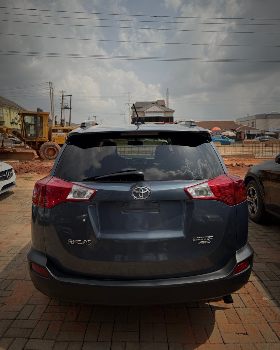 carworldng's tweet photo. 2014 Toyota RAV4 Limited β Foreign Used
π₯ Reliable SUV | Fuel Efficient | Clean Ride
π Benin City | π° β¦21.5M
π 08107111256
Perfect daily SUV.
#SupremeCarWorld #ToyotaRAV4 #RAV4Limited #BeninCityCars #CarWorldNG #ForeignUsedCarsNG #DriveSupreme https://t.co/1969TqFI2Y