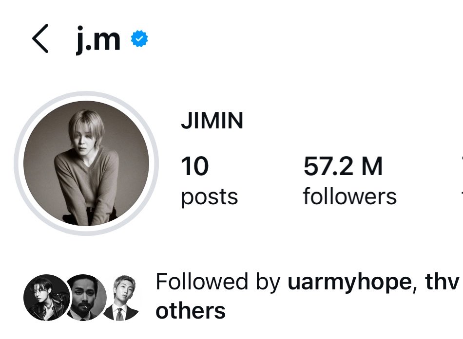 BTS Updates, News & Charts ⁷ tweet media