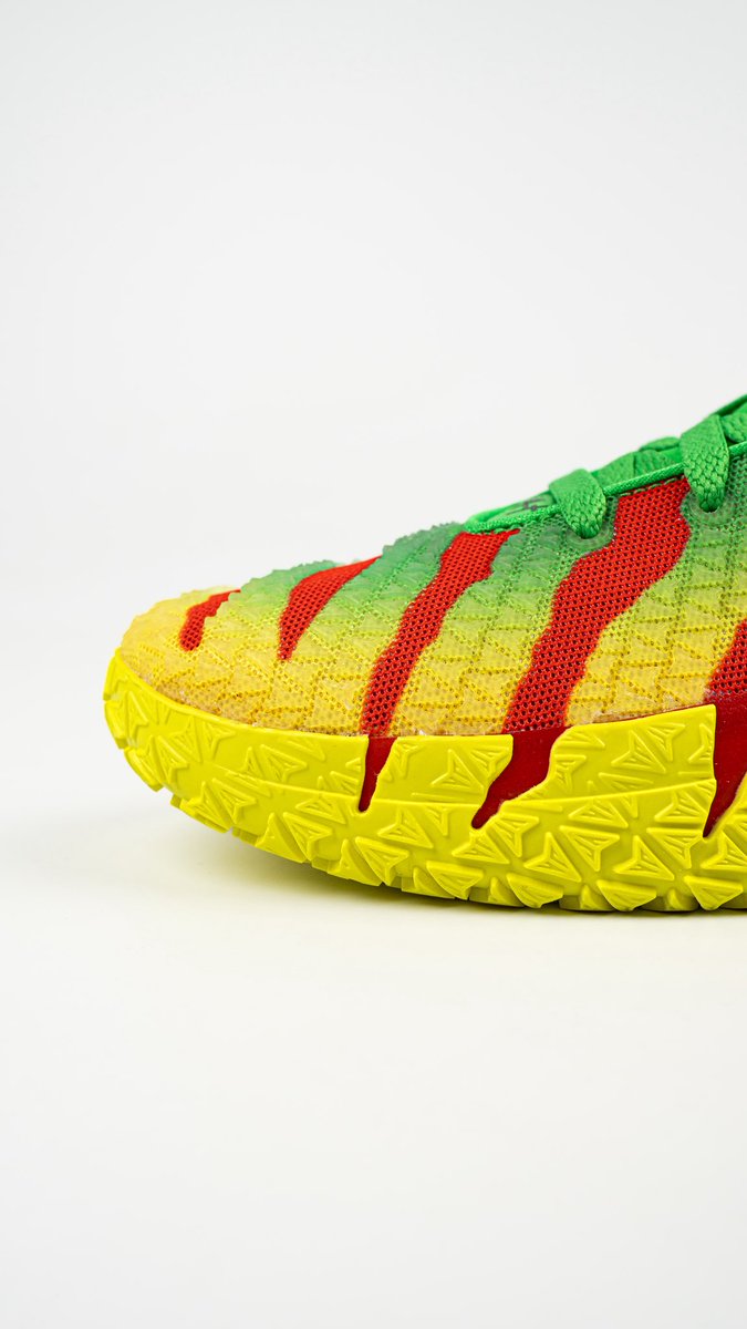 SteveNatto's tweet photo. Nike made Jurassic Park basketball shoes for Ja Morant…🦖

They’re calling them the Ja-Rassic Park Ja 3s

Thank you for sending these over @Nike @nikebasketball https://t.co/qn28tOcU8G