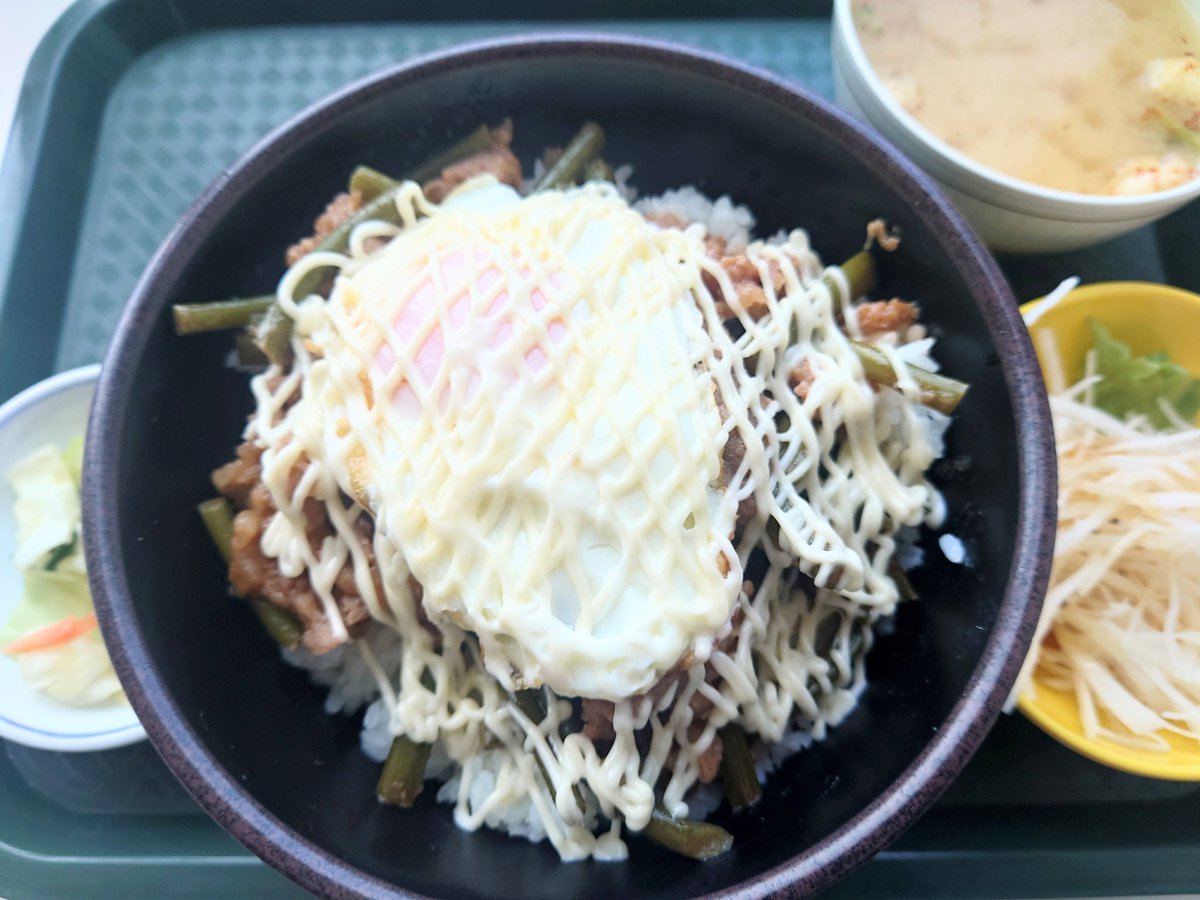 うえじ. tweet media