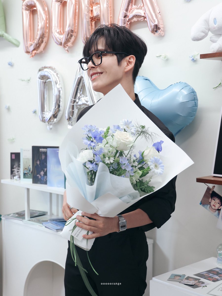 ooooorange_sp's tweet photo. 260327
🎂
-
#박도하 #도하 #parkdoha #doha #朴塗荷 #塗荷 https://t.co/MrpDphqD5o