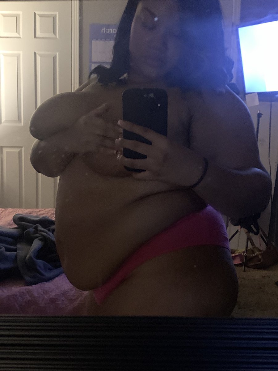 clisparkleclitt's tweet photo. If you can’t do nun with something over 200 gon ahead and exit boo ☺️💋 https://t.co/jcfX8ZSgM0