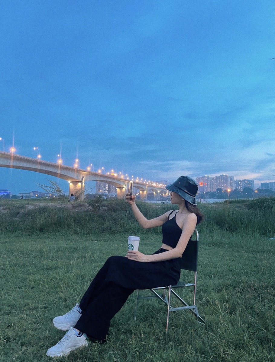 tapu_bixi's tweet photo. Dạo này mình trắng hơn thì phải,
trắng tay ☕️😎 https://t.co/g9JLREbWkW