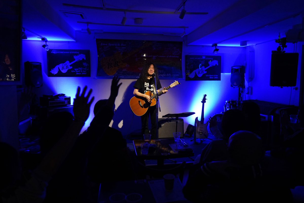 ２３０ tweet media