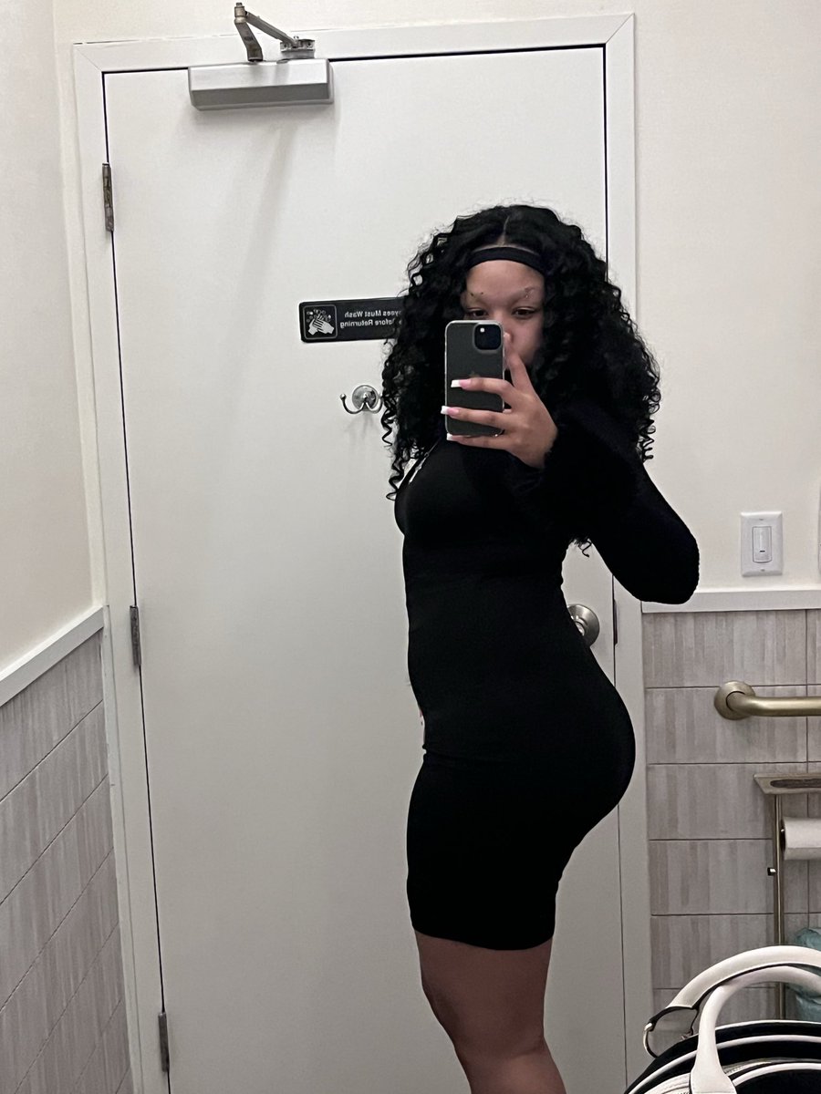 EnvyEvian's tweet photo. slim think ain never once look this good https://t.co/OWw2nzqnTa