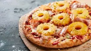 AnythingIndigo's tweet photo. Mollie thinks that pineapple belongs on pizza. Tbh based if you ask me https://t.co/OpTAWBljQV
