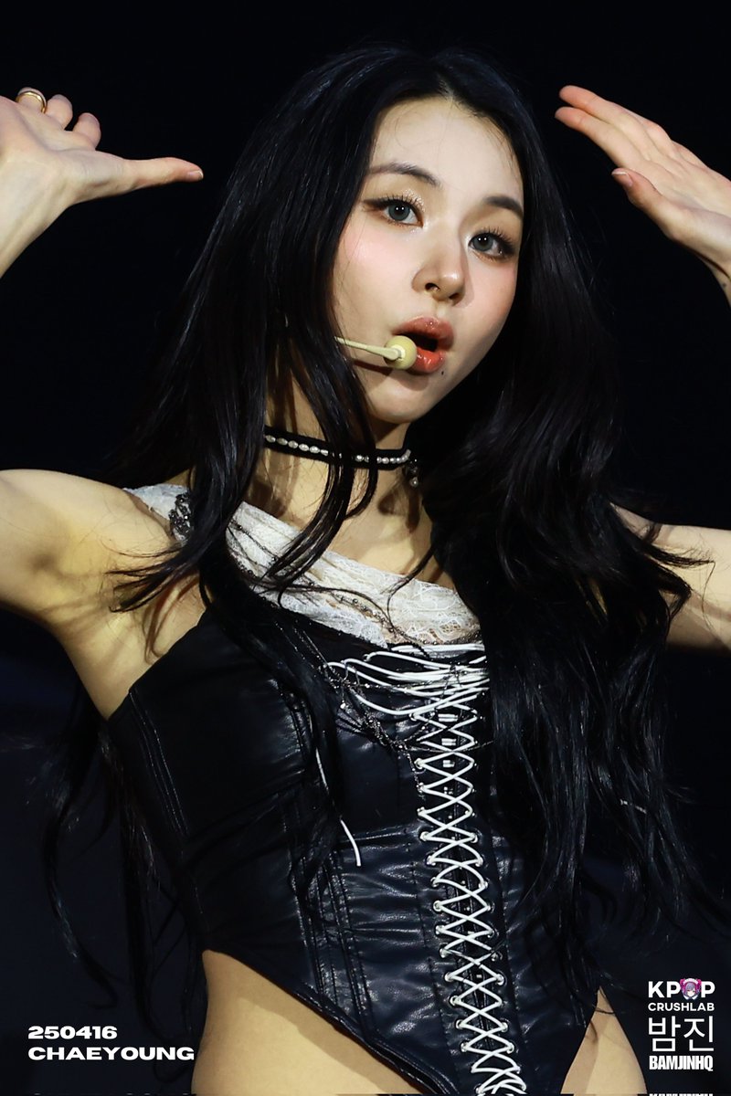 Kpopcrushlab's tweet photo. 250416 Chaeyoung at MUSIC of the SPHERES

Load in 4K

#Chaeyoung #채영 #TWICE #트와이스 #チェヨン https://t.co/3Un0OQQ32Z