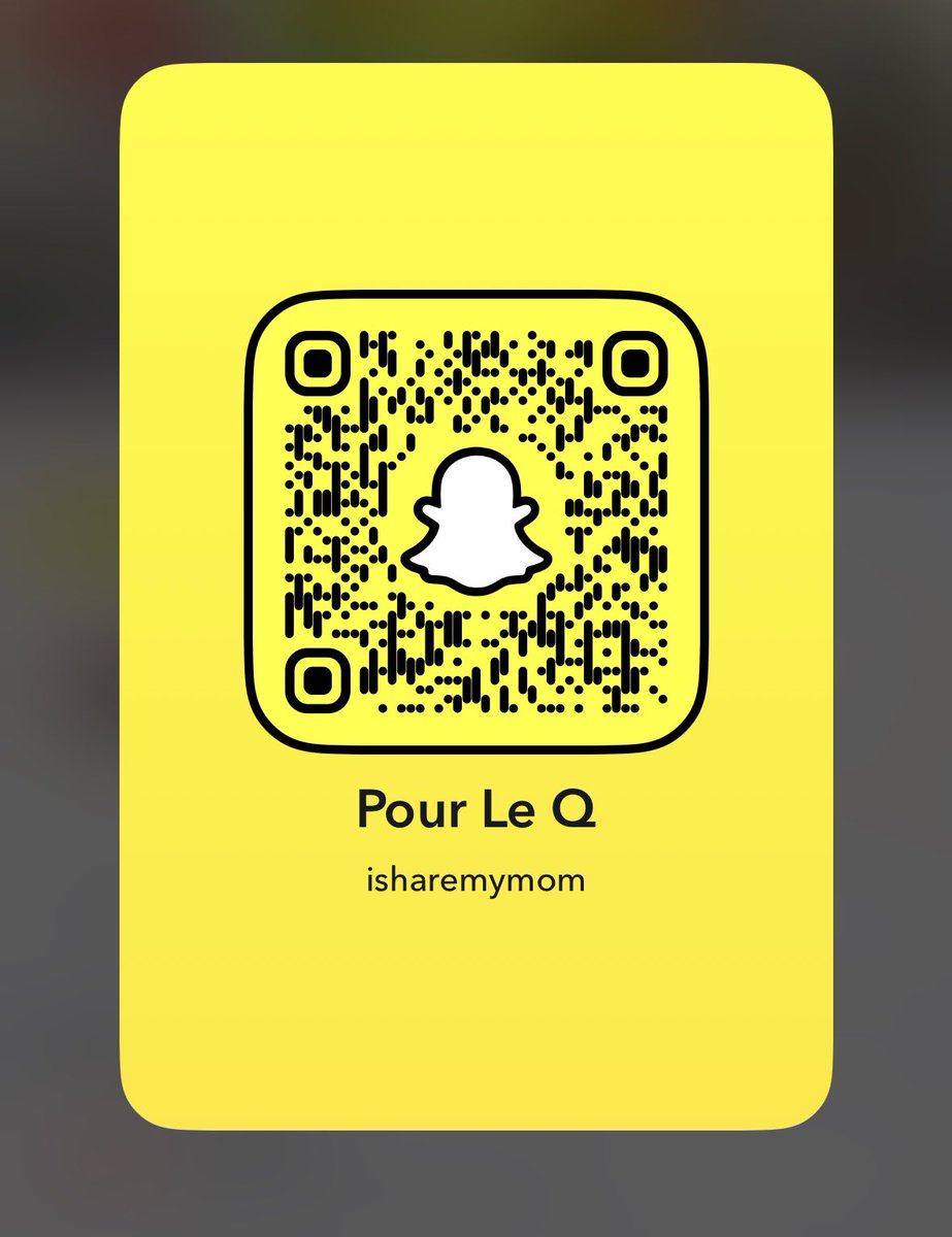 French Hot Mom tweet media