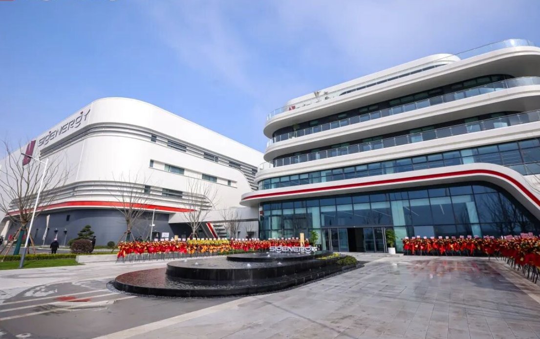 RE FOCUS tweet media