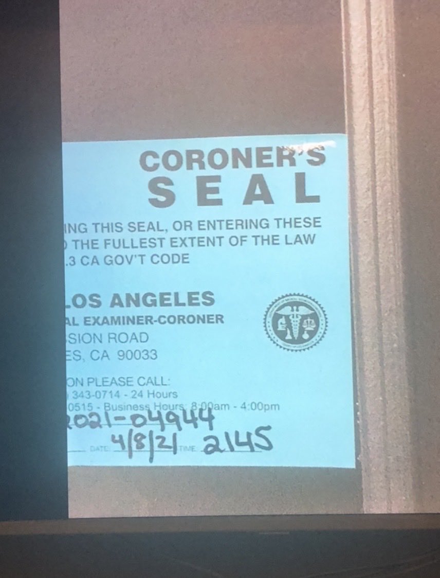 ericnfuhs's tweet photo. Today is the 5-year anniversary of some dude having died via drug overdose within 20-25 yards of me in a different Hollywood, CA apartment.

Here’s a photo that I took of the coroner’s seal on the front door. That body’s scent was one of the two worst scents I’ve ever smelled in my life. #hollywoodculture #overdosedeath