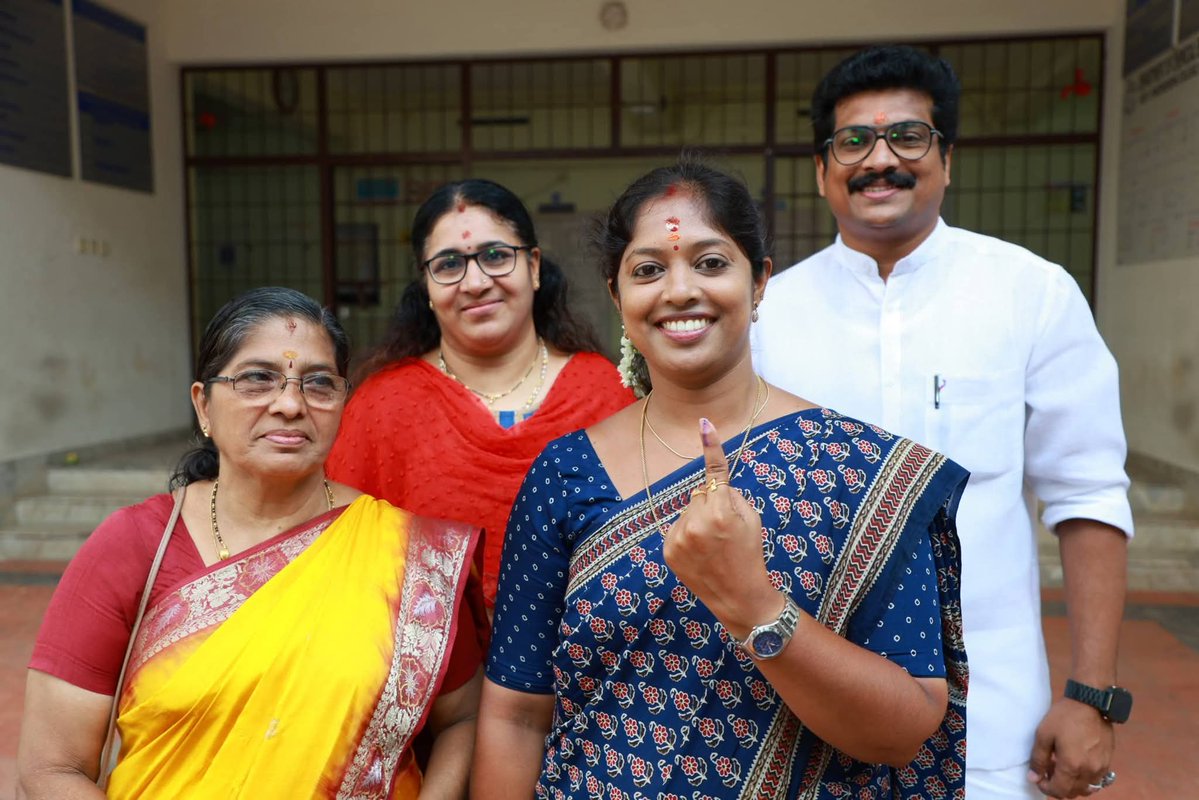 Navya Haridas tweet media