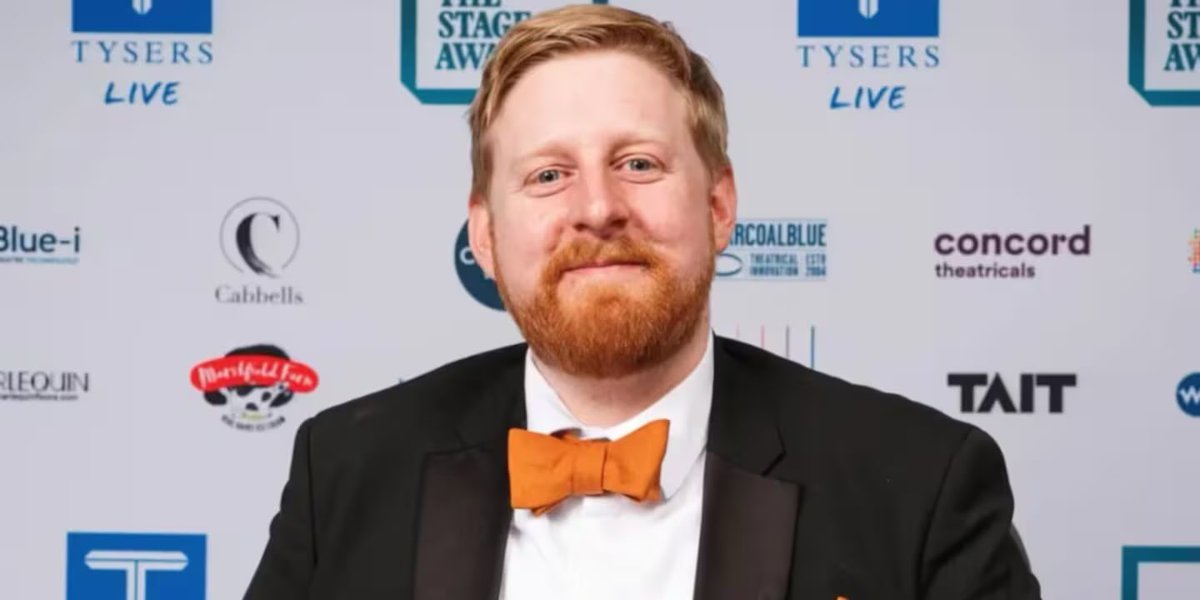 POSITIVAFMRADIO's tweet photo. 🕊️ El mundo del entretenimiento despide a #MichaelPatrick, actor de Game of Thrones, quien falleció a los 35 años tras luchar contra la ELA.

Su legado es de talento, valentía e inspiración. 🙏🏻 https://t.co/Nb52txmrQh