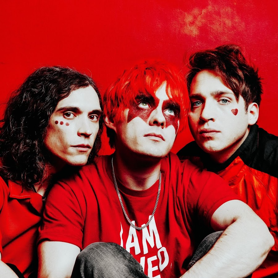 AnythingParx's tweet photo. So I'll call Zombie Awsten and Waterparks and Felony Steve, let's go do some bad shit. https://t.co/Fn0BTDYB8A