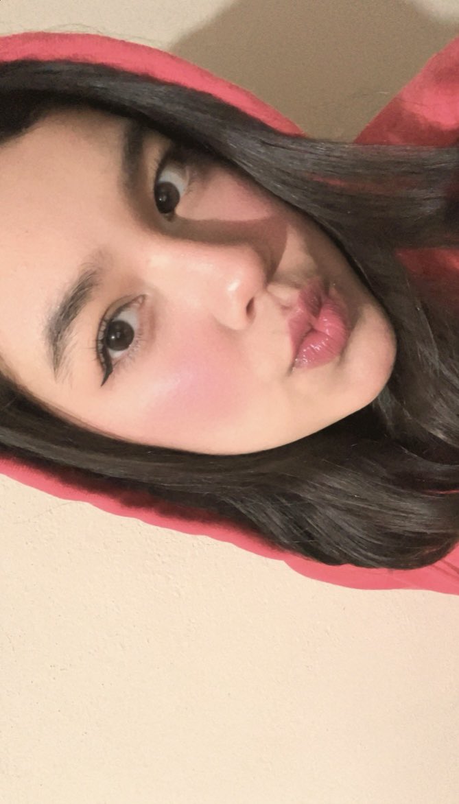 cas is seeing bts! ☆ tweet media