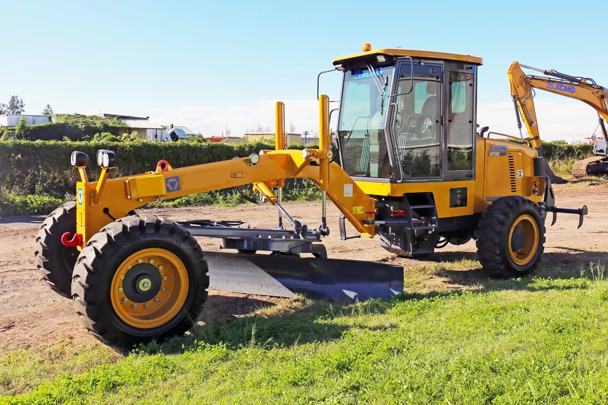 Ciel001204's tweet photo. Welcome to inquire！
#roadroller #xcmg #sem #loader #excavator #motorgrader #hyundai https://t.co/W1lOeld6OF
