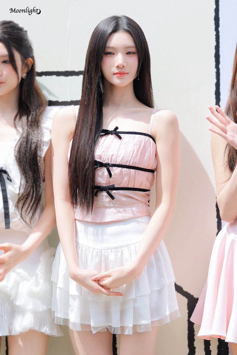 𝑴𝒐𝒐𝒏𝒍𝒊𝒈𝒉𝒕 tweet media