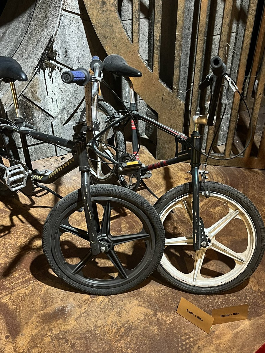 gazebopaprika's tweet photo. THEY PUT REDDIE’S BIKES NEXT TO EACH OTHER IN THE MUSEUM https://t.co/7p2asaFhY9