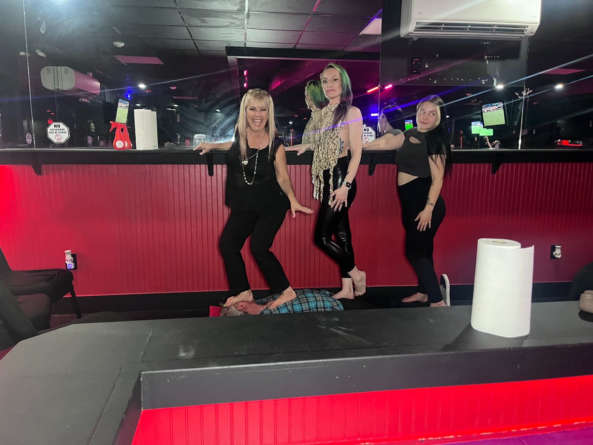 footnight's tweet image. The fun that was had in #NewJersey  cannot wait till the next one @mistressbadbitch @thebareden  #Sky FootNight.com  for details @Jaxdynamite