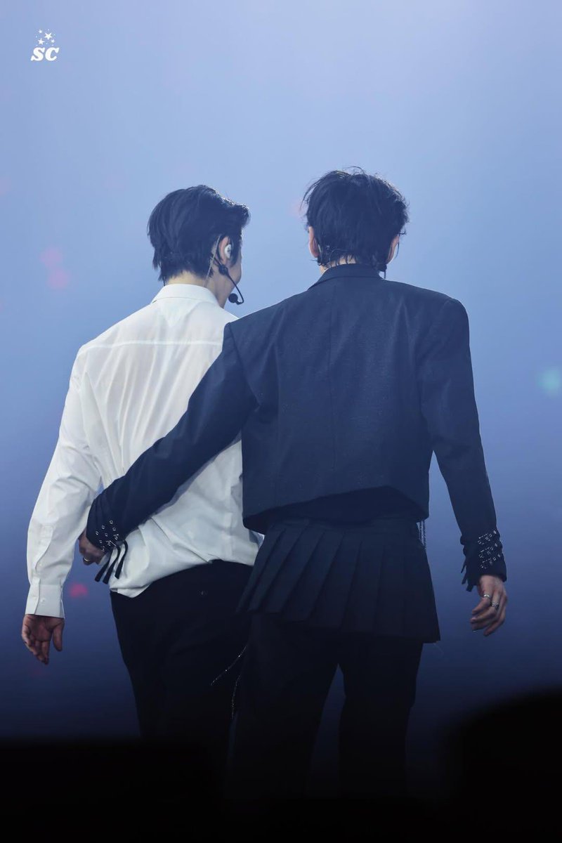 비비안VivianEng tweet media