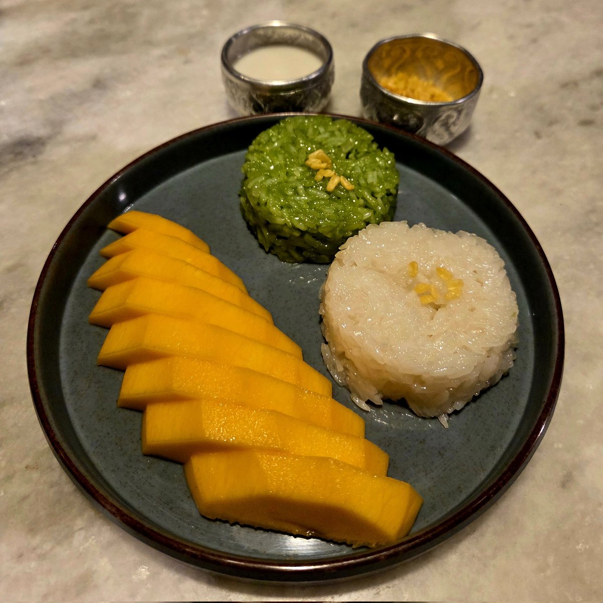 Might just be the best Mango sticky rice in Bengaluru. Baan Phadthai never misses!