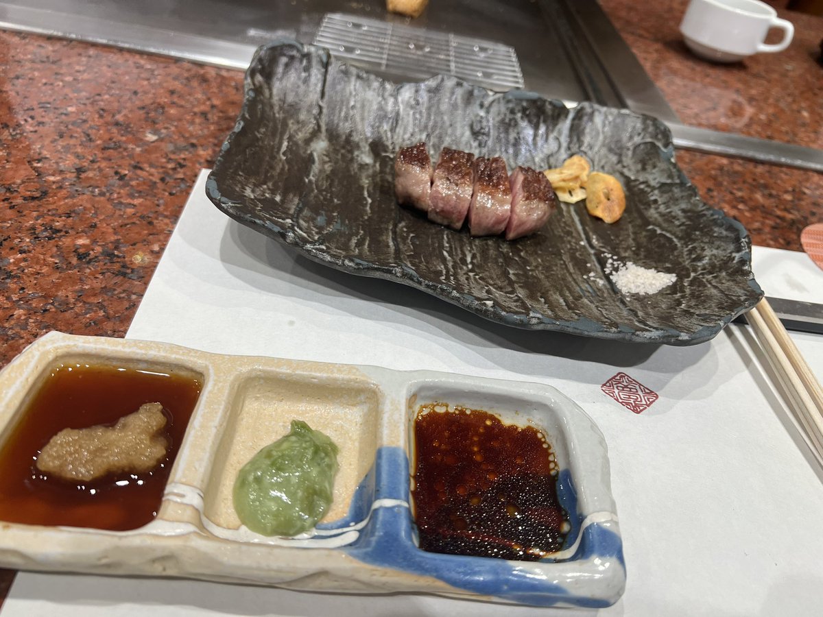 yuuto_pq's tweet photo. 心斎橋でポケモンセンター行ってご飯食べた٩(ˊᗜˋ*)و https://t.co/5fC8ok9UNd