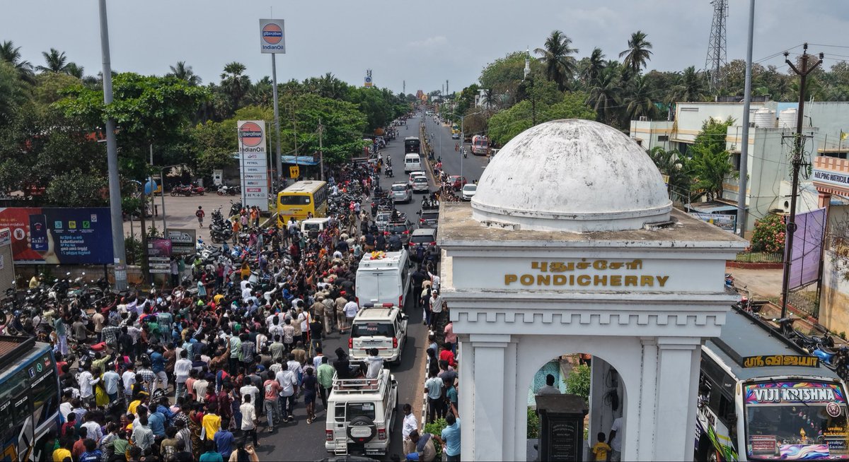 RamVJ2412's tweet image. Dear People of #Pondicherry,
With the #Whistle, History Begins With You! Go out and vote for WHISTLE &amp;amp; lead the way before #TamilNadu ♥️

#TVK