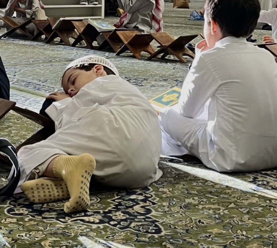 زُلْــفَى tweet media