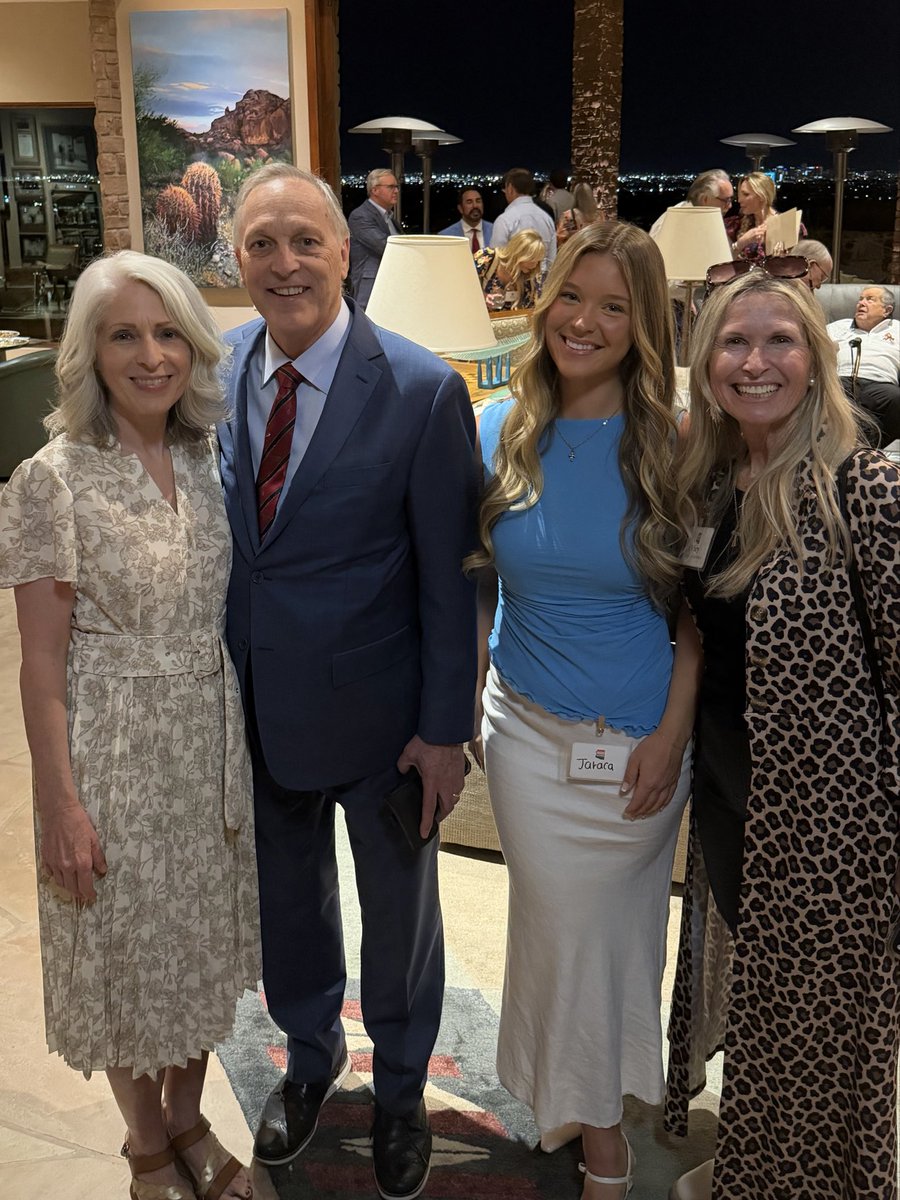 AZMAHAMARY tweet media