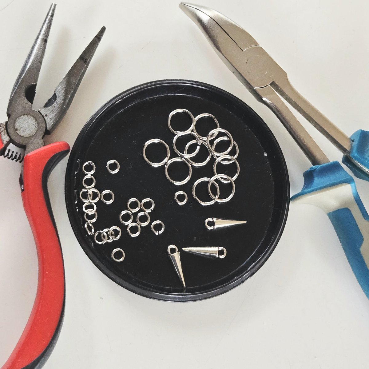 GG-Piasu (ぐるぐるピアス) tweet media