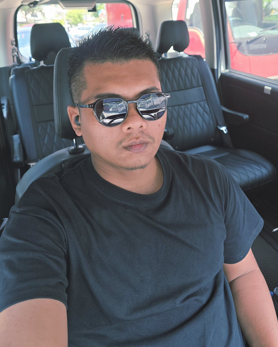 guyzrocket's tweet photo. Salam Khamis semua https://t.co/pIGrBk5MiS