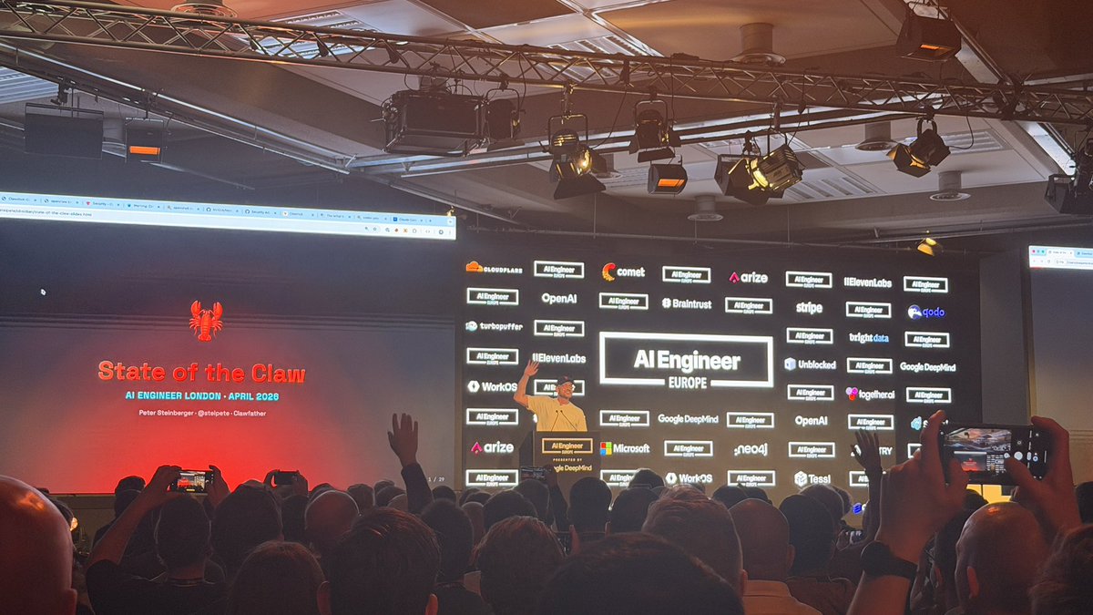 Pedro Costa tweet media