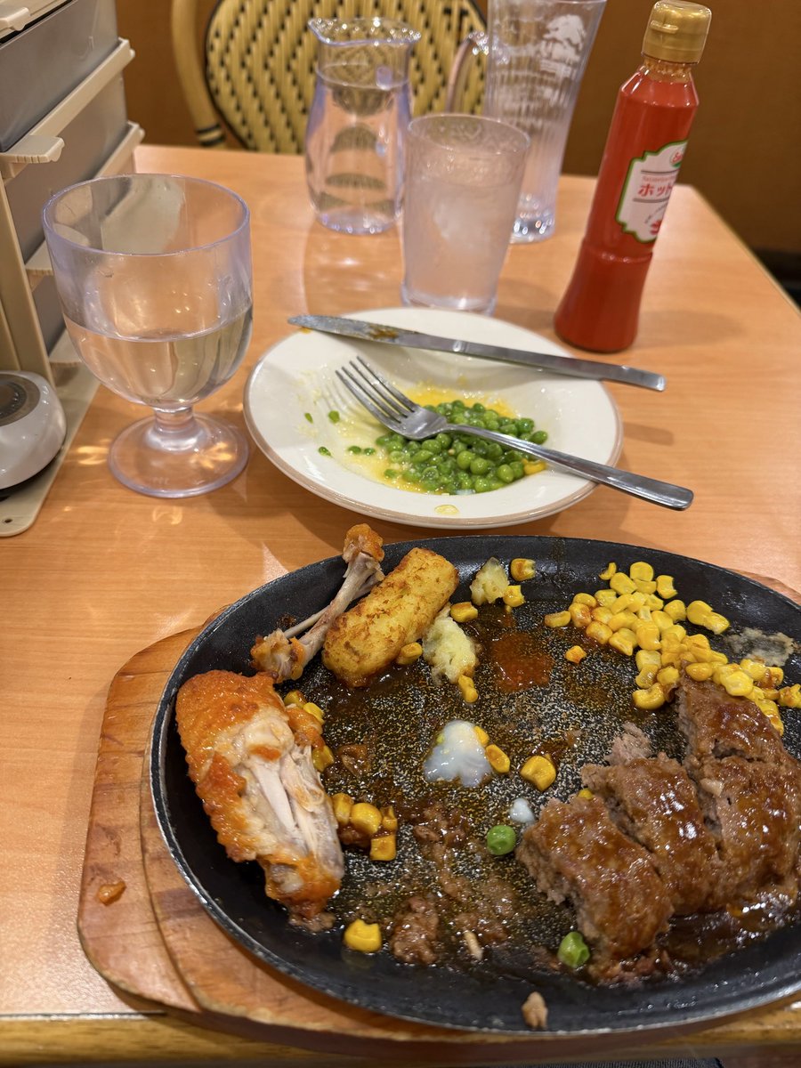 キトラ tweet media