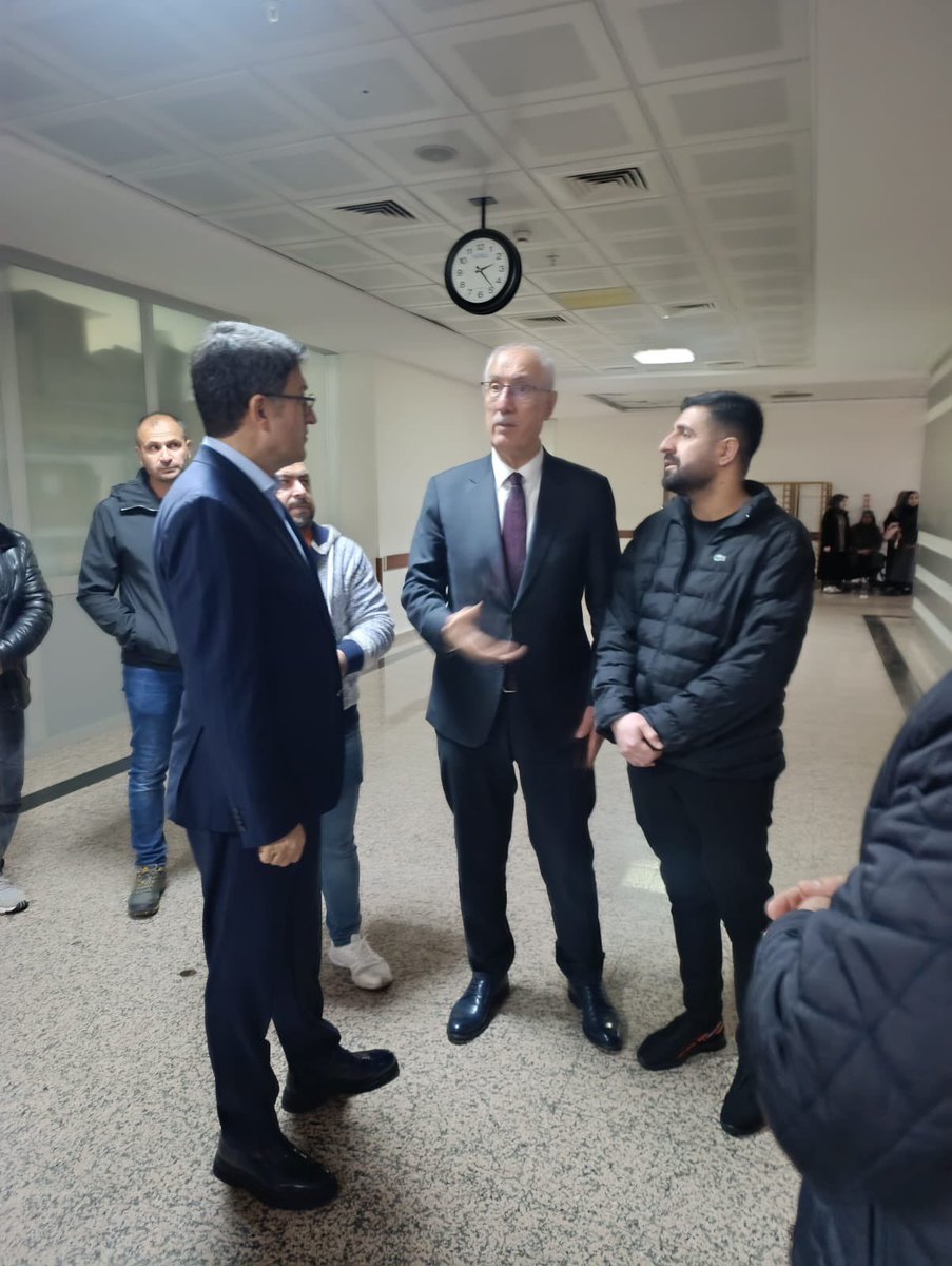 NihatDogu12's tweet photo. 📍Bingöl Devlet Hastanesi 

Milletvekillerimiz, İl Başkanımız, Belediye Başkanımız ve kıymetli teşkilatımız ile birlikte,
Bingöl Devlet Hastanesi’nde tedavi gören hemşehrilerimizi ziyaret ederek geçmiş olsun dileklerimizi ilettik.
Rabbim tüm hastalarımıza acil şifalar ihsan etsin.